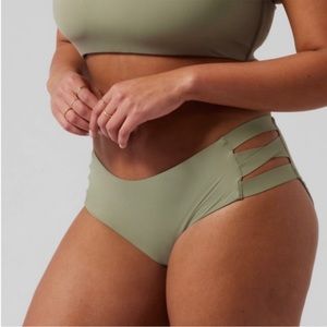 NWT Athleta Palm Conscious Boy Short Swim eucalyptus olive green